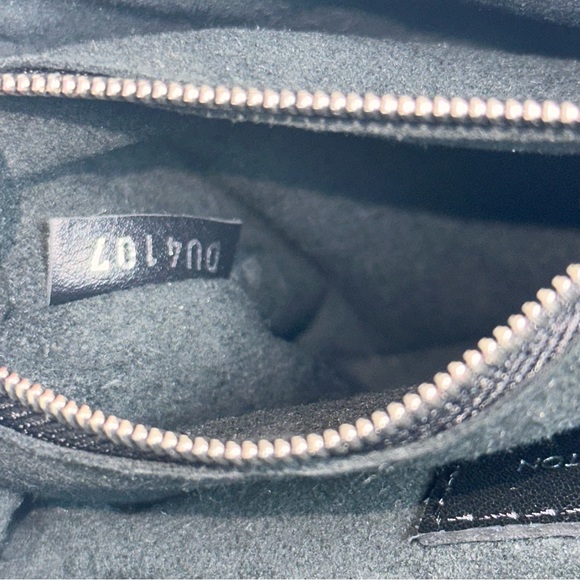 Louis Vuitton Reverse Monogram Kabuki Pochette Black - Picture 16 of 16